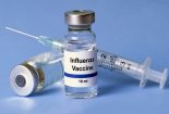 واکسیناسیون رایگان کارکنان شاغل در مرغداریهای شهرستان بر علیه بیماری آنفلوآنزا