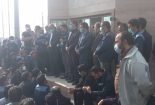 نماینده،فرماندار و رئیس شورای اسلامی شهر بافق در جمع کارگران معترض شرکت سنگ آهن بافق