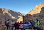 صعود تیم هیات کوهنوردی بافق به ارتفاعات روستای قطرم در هفته دولت